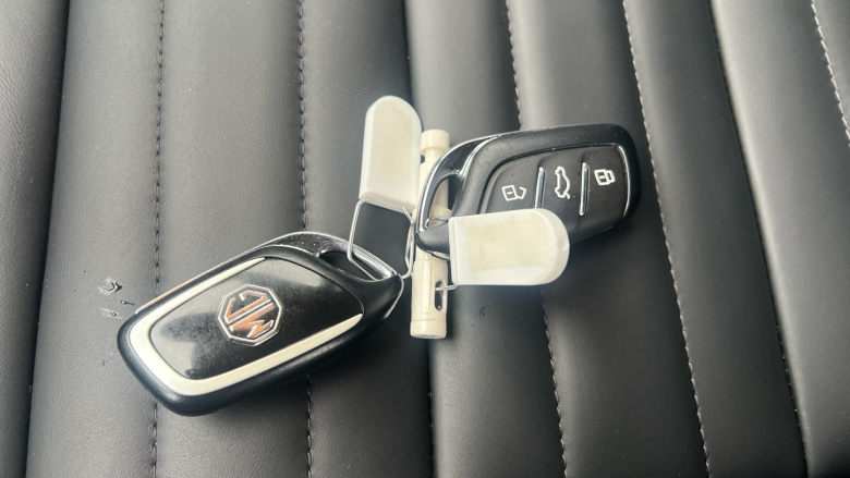 MG HS 1.5 T-GDI Trophy 5dr Petrol Hatchback